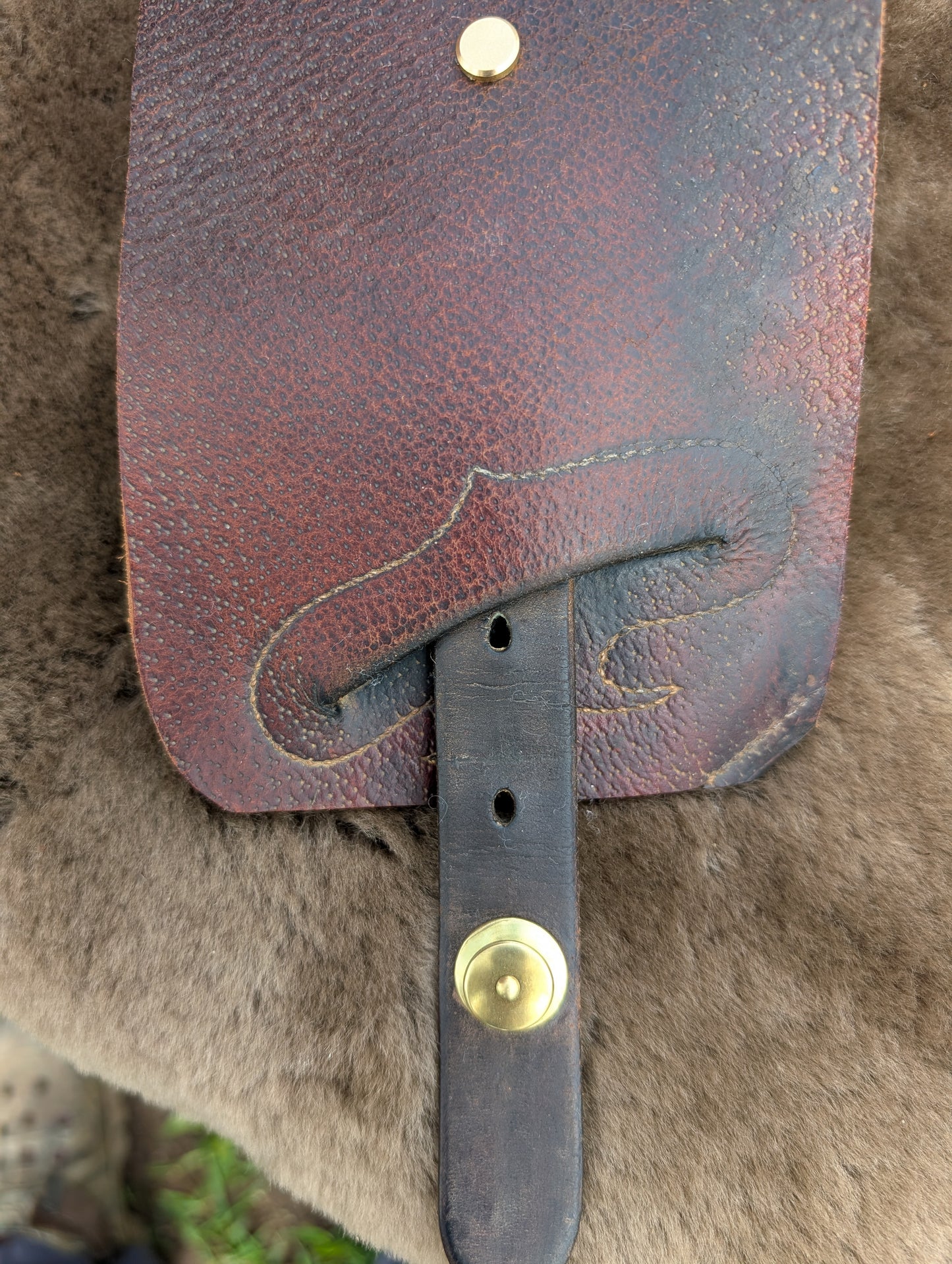 Australian Stock Half Halt Saddlebag Plum