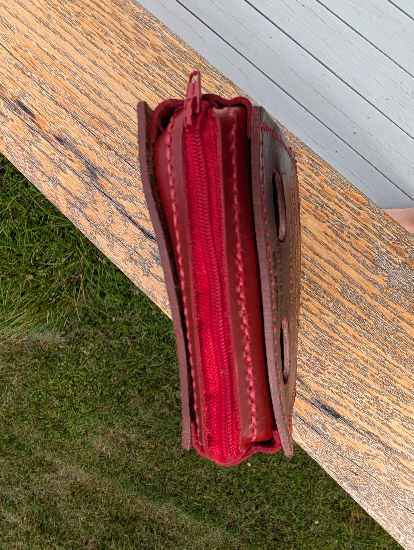 Red & Brown HDR Billet Guard Oxer Bag