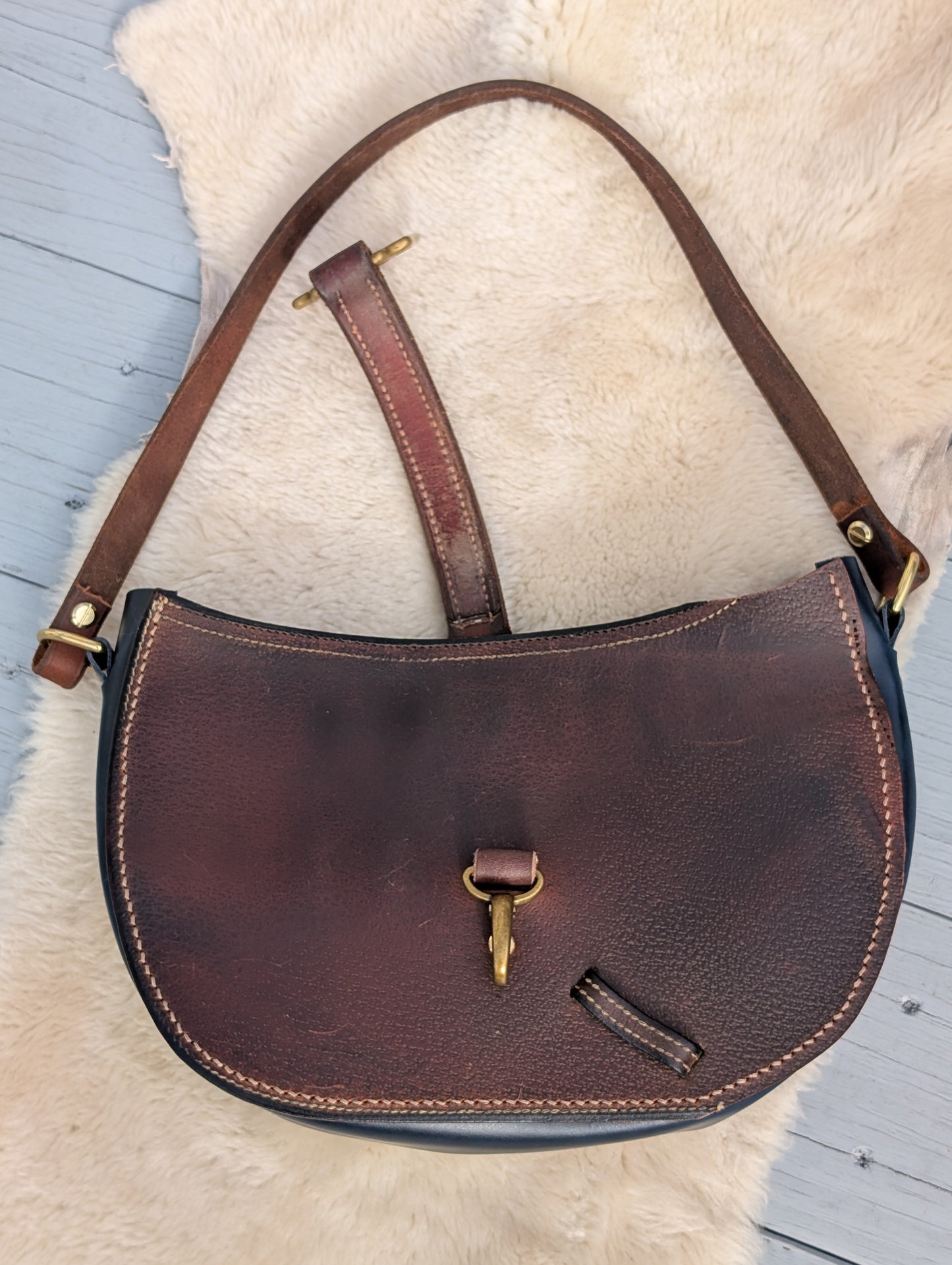 Navy Beval Shoulder Tote