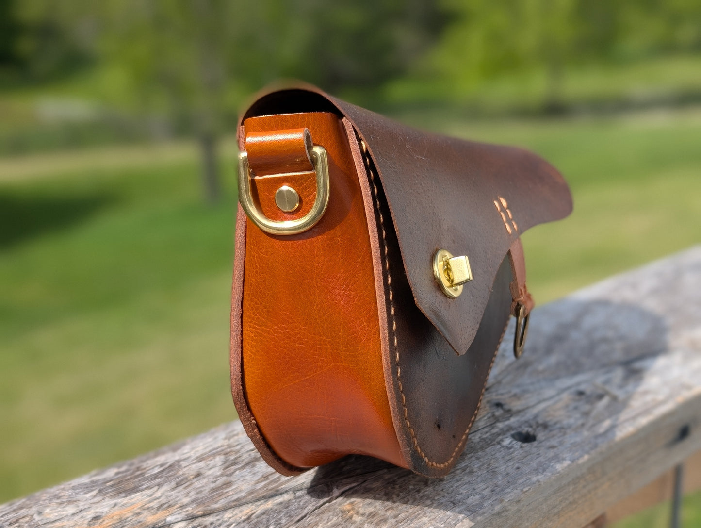 Light Chestnut Middleburg Shoulder Bag
