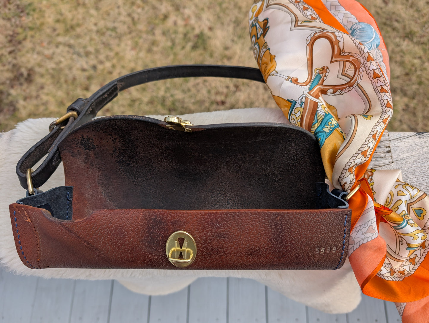 Beval Shoulder Barrel Bag with Navy Gusset
