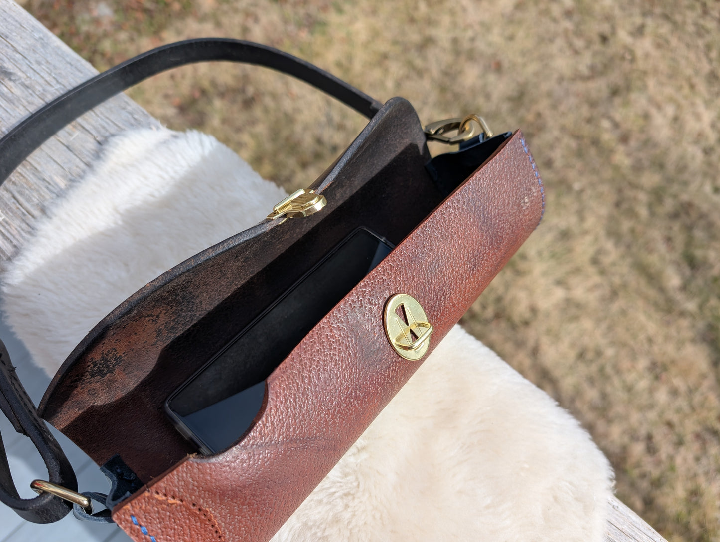Beval Shoulder Barrel Bag with Navy Gusset