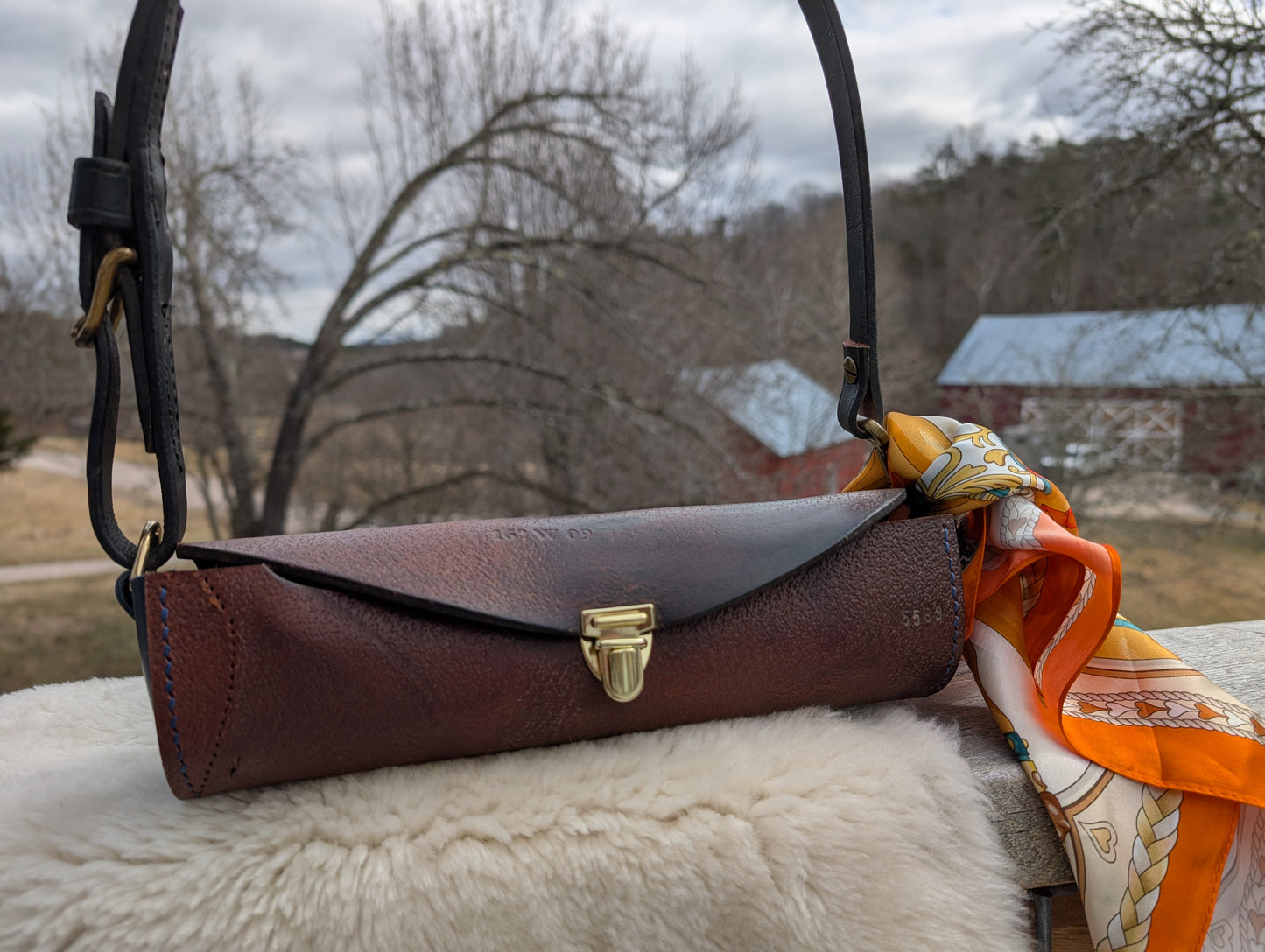 Beval Shoulder Barrel Bag with Navy Gusset