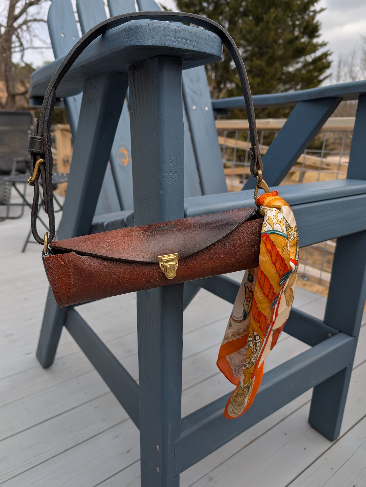 Beval Shoulder Barrel Bag with Navy Gusset